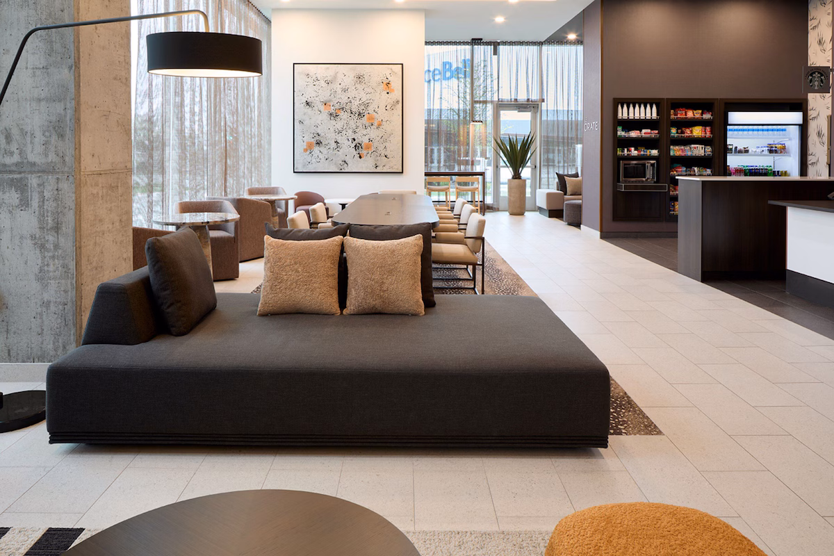 Marriott Courtyard Laval - Image 3