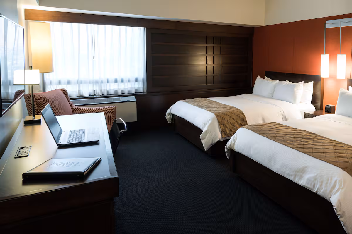 Deluxe 2 Queen Beds - 1